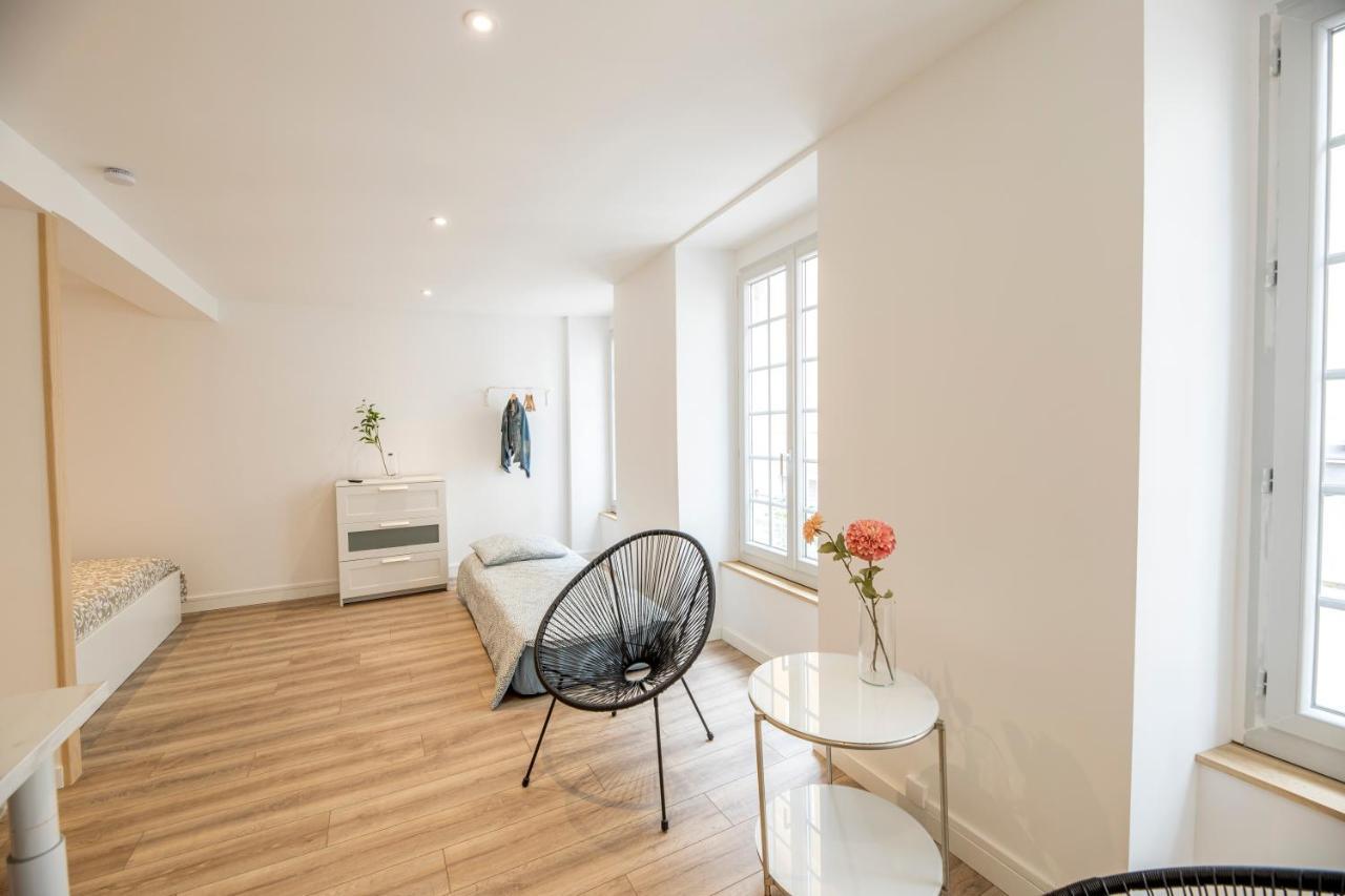 Quartier Du Chateau, Superbe Appartement Avec Parking Pau Exterior photo
