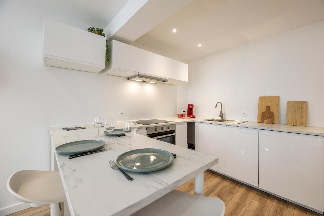 Quartier Du Chateau, Superbe Appartement Avec Parking Pau Exterior photo